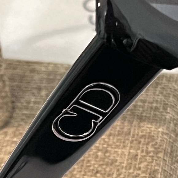 CHRISTIAN DIOR PRE-LOVED AUTHENTIC VINTAGE SIGNATURE TRADEMARK LOGO SUNGLASSES - Picture 3 of 17
